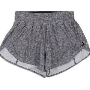 Lululemon women’s Mid Rise Track That shorts